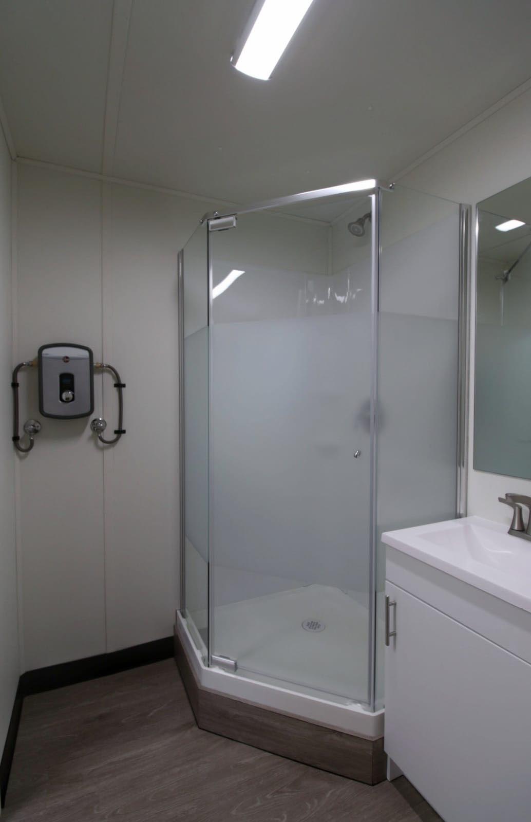 20&prime; Site office + Washroom - Port Shipping Containers