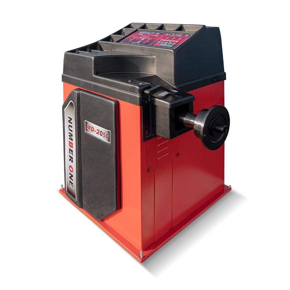 M&B | Wheel Balancer - Port Shipping Containers