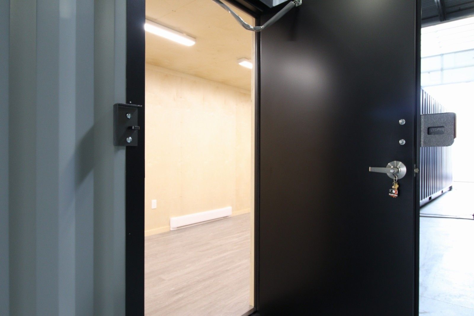 40&rsquo; Office CUBE &ndash; Wood Finished - Port Shipping Containers