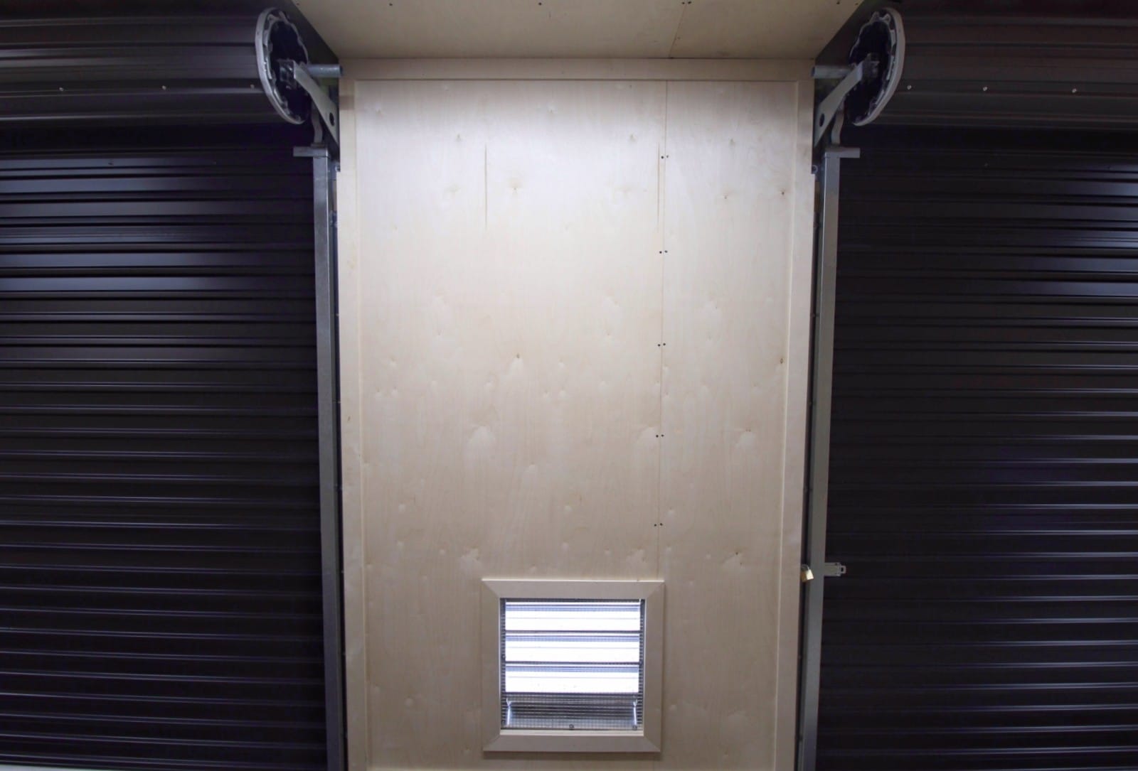 40&prime; Compressor Room - Port Shipping Containers