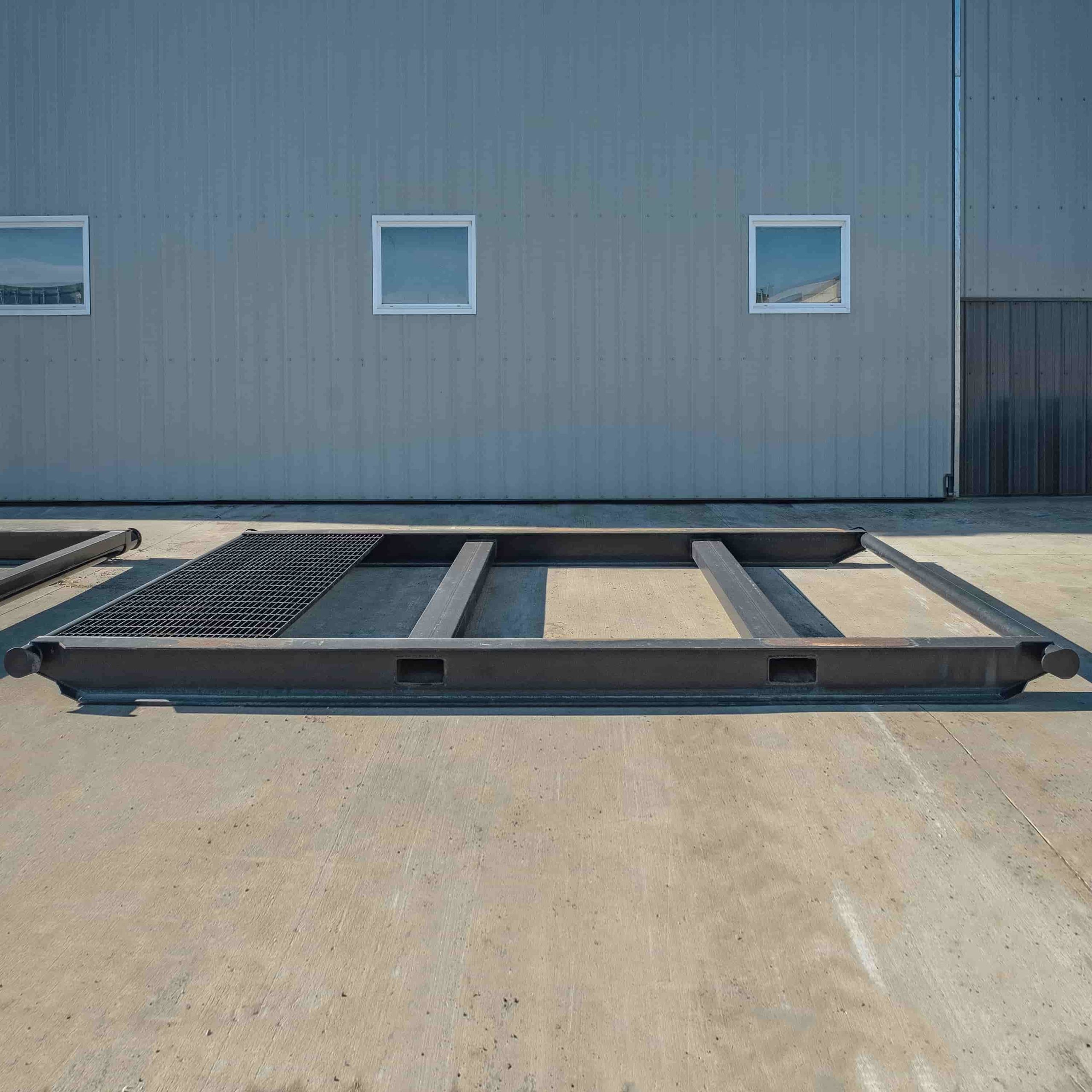10&rsquo; Grated &ldquo;Weld On&rdquo; Skid - Port Shipping Containers