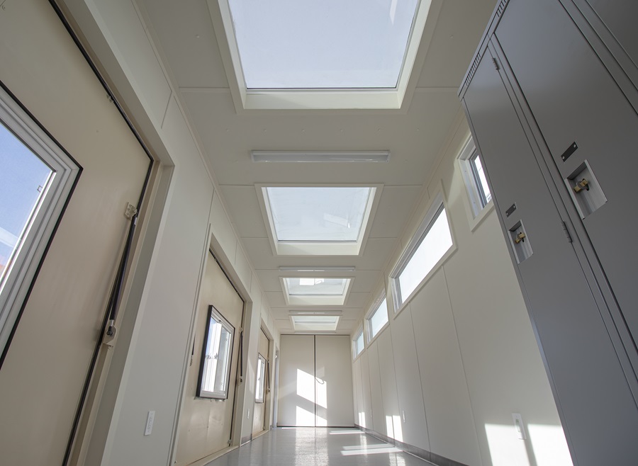 40&rsquo; Art Studio w/Flip up Doors - Port Shipping Containers